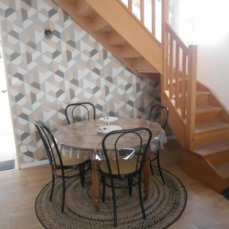 Maison Bleue 아파트 비시